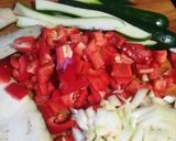 Foto del paso 2 de la receta: Pisto con arroz y huevo frito con "puntilla"