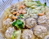 รูปขั้นตอนการทำที่ 2 ของ แกงจืดผักกาดขาววุ้นเส้นหมูสับ (แกงจืดบอลหมูวุ้นใส่ผักกาดขาว)