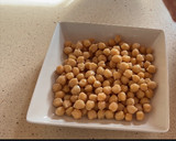 Foto del paso 1 de la receta: Ensalada de garbanzos y anchoas