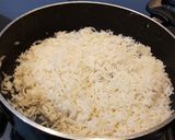 A picture of step 11 of Peeley Meethe Chawal.