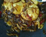 Foto langkah ke 6 dari resep Telur ceplok saus inggris.