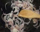 A picture of step 2 of Stir-fried sausage veggies.