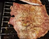 Foto del paso 3 de la receta: Matambrito de cerdo con papas y batatas al limón en horno eléctrico