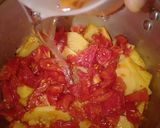 صورة لخطوة 2 من وصفة شكشوكة البطاطا والفلفل ⁦🌶️⁩🥔🍅 حارة