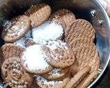 A picture of step 2 of Bournvita Biscuit Cake.