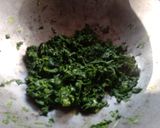 A picture of step 1 of Methi Matar Malai.