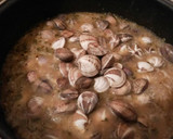Foto del paso 8 de la receta: Almejas chirlas en salsa ibérica