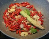 Foto langkah ke 4 dari resep Kerapu Masak Tauco Peranakan Style.
