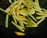 Foto langkah ke 1 dari resep Dadar kentang goreng, kesukaan anak ku (simpel).