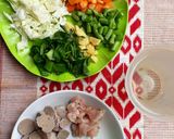 Foto langkah ke 1 dari resep Sup Ayam Bakso.