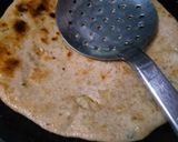 A picture of step 3 of Gobhi ka paratha.