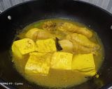 Foto langkah ke 4 dari resep Ayam Goreng bumbu kuning.