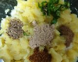 આલુ પરાઠા (Aaloo Paratha Recipe In Gujarati) રેસીપી સ્ટેપ1ફોટો