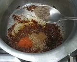 A picture of step 4 of Red beans curry.