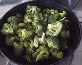 Foto del paso 3 de la receta Brócoli salteado