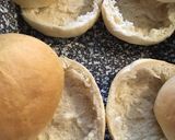 Túrós zsemle vaníliapuding-sodóval habkalappal recept fázis 1 fotója