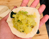 A picture of step 2 of Bake vada pav.