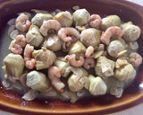 Foto del paso 4 de la receta: Corazones de alcachofa con gambas al ajillo🦐💚