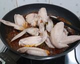 Foto langkah ke 2 dari resep Gulai Pedas Sayap Ayam Nanas.