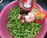 Foto langkah ke 1 dari resep Buncis serundeng.