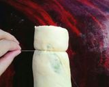 A picture of step 3 of Matcha roll.