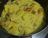 Foto del paso 3 de la receta: Pollo al champiñón con papas