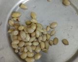 A picture of step 4 of Peanut curry.