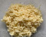 A picture of step 1 of Instant noodles pakoray.