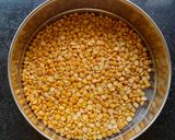 A picture of step 1 of Matar Dal Malvani curry.