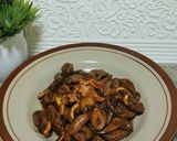 Foto langkah ke 4 dari resep Tumis Jantung Ayam Kecap.