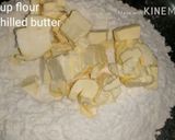 A picture of step 1 of Cheesey turmeric crumbled pudding tart.