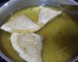 A picture of step 6 of Allu ke samosy.
