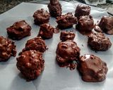 Foto del paso 2 de la receta: BOMBONES De🍓Gelatina🍋con Crocantino de Chocolate y Maní...!