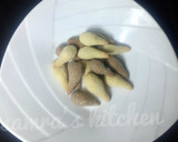A picture of step 6 of Cone shape cookies.