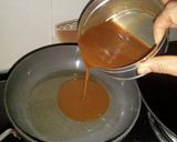 A picture of step 3 of Sweet imli chutney.