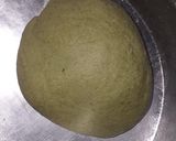 A picture of step 5 of Indori Palak poori.