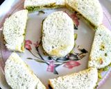 A picture of step 7 of Healthy spinach cucumber sandwich.