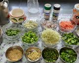 A picture of step 1 of Vegetables schezwan momos.