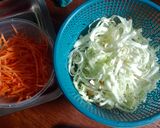 Foto langkah ke 1 dari resep Bakwan Sayur Sambal Kacang.