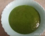 A picture of step 1 of Amrud/peru/guava chutney and green coriander chutney.