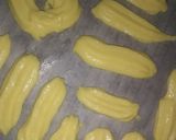 A picture of step 3 of Home baked churros.