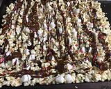 A picture of step 4 of Hot chocolate popcorn.
