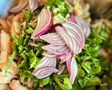 Hình bước làm 4 của món Salad Râu Bạch Tuộc, Nui Sò & Cà Chua