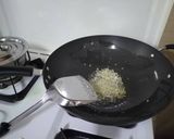 รูปขั้นตอนการทำที่ 3 ของ มะเขือเทศผัดไข่
