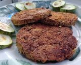 Foto del paso 3 de la receta: Hamburguesa de poroto mung con verdura 🥒🥕 sin tacc y veganas