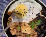 Hình bước làm 4 của món Cơm chiên kimchi bò xúc xích 🍳