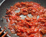 Foto del paso 3 de la receta: Arroz con chorizo, jamón y huevo
