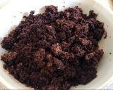 A picture of step 5 of Chocolate Pot with Cake Filling.