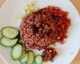 รูปขั้นตอนการทำที่ 7 ของ ข้าวอบหนำเลี๊ยบในหม้อหุงข้าว Baked Salted Black Olive Pork Rice