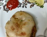 A picture of step 4 of Aloo soyabeen kulcha.